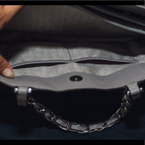 MICHAEL KORS GRAY PURSE - Picture 4 of 5